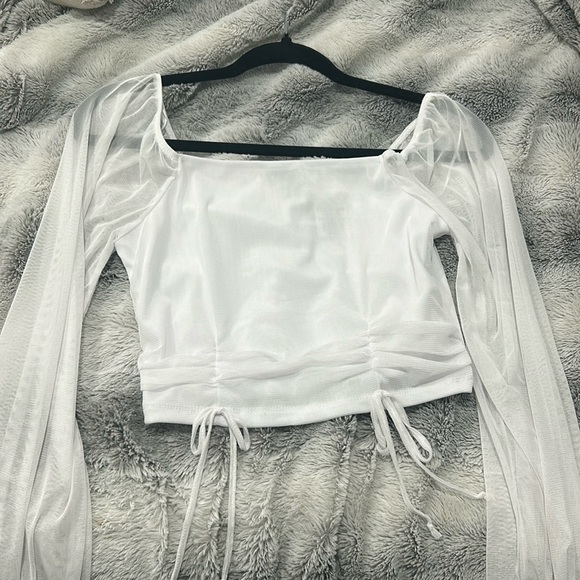 Medium crop top with mesh sleeves - Picture 1 of 2
